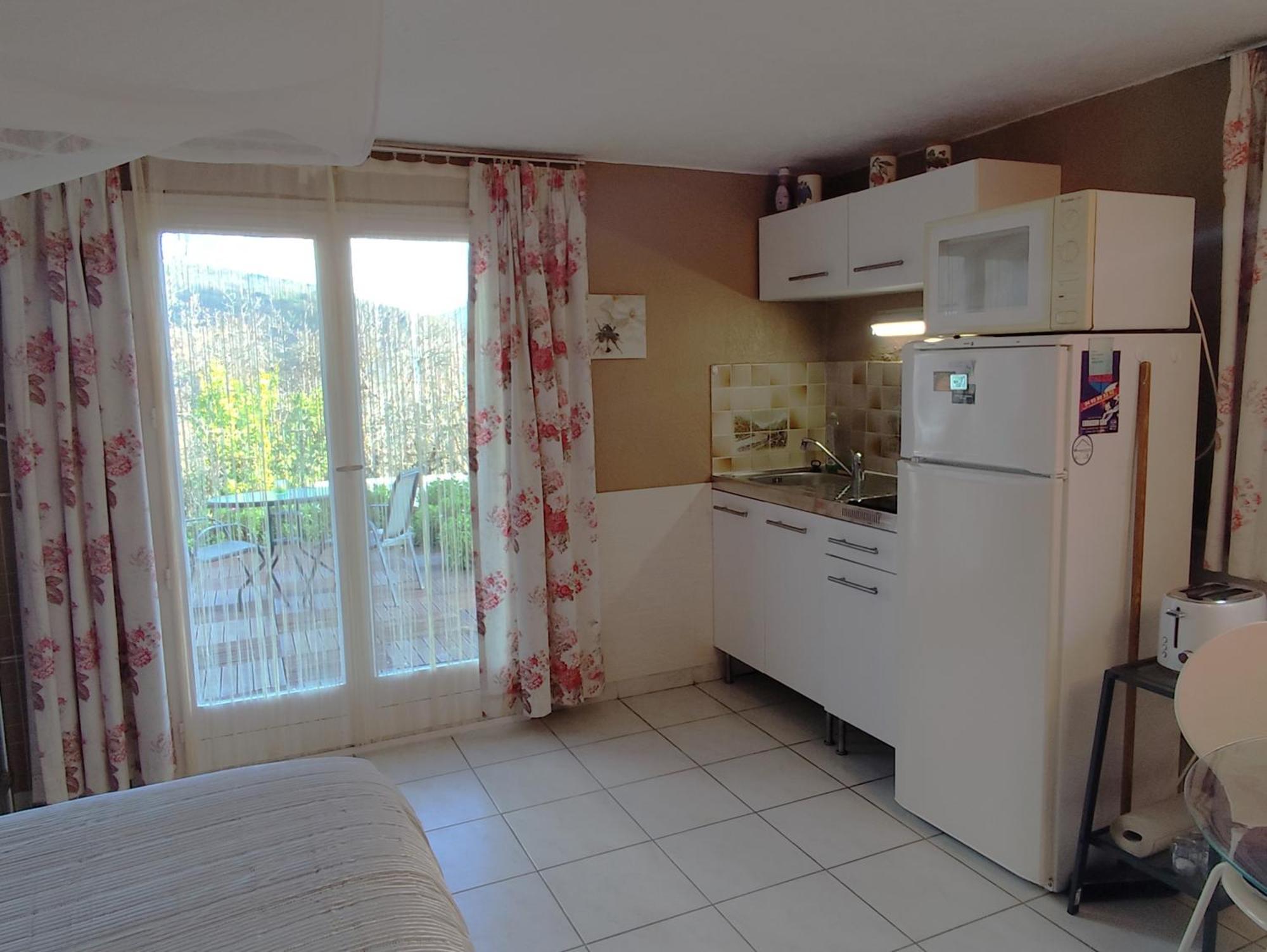 Studio Le Romantique A 20 Kms De Nice Bendejun Ngoại thất bức ảnh