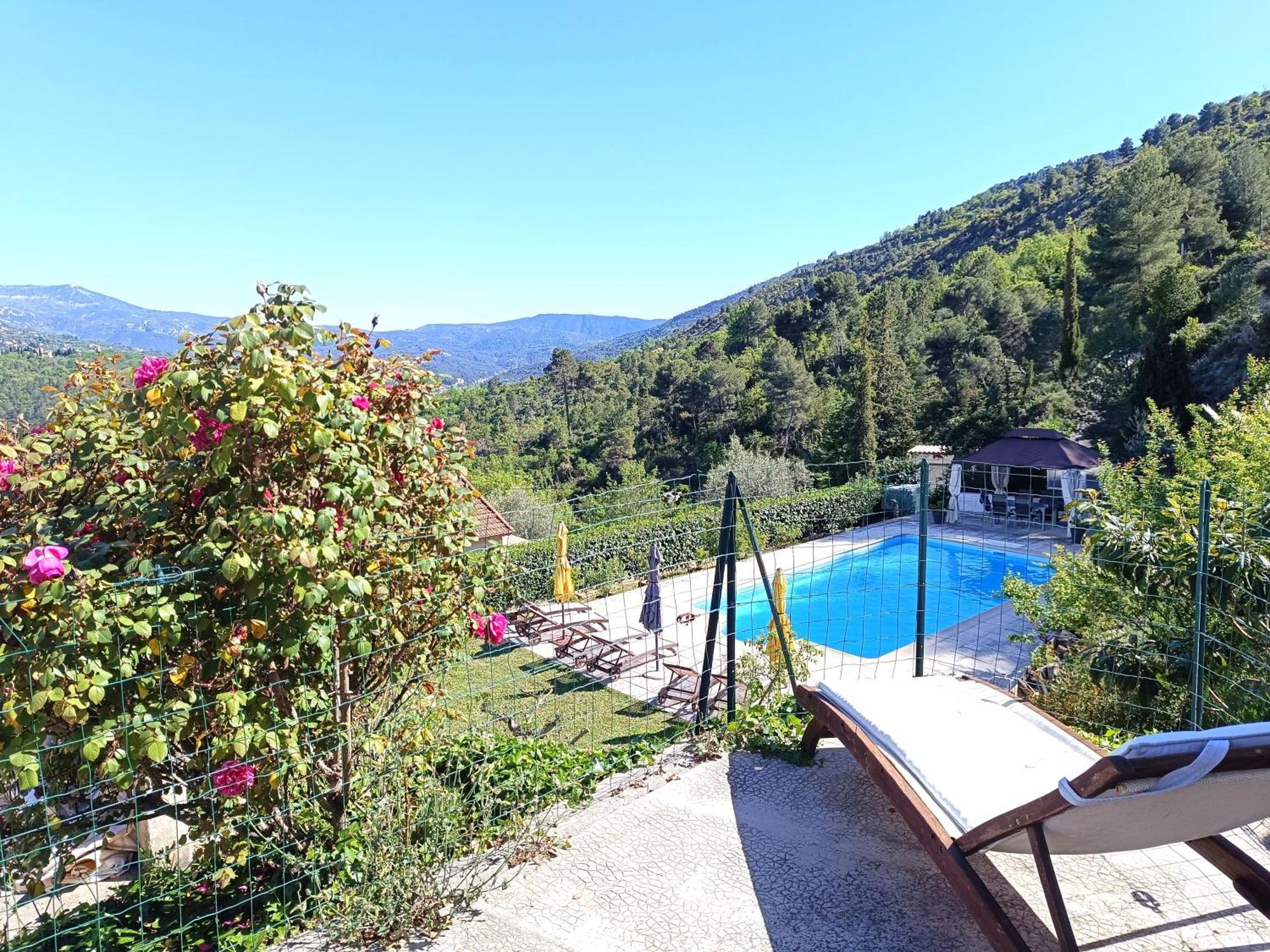 Studio Le Romantique A 20 Kms De Nice Bendejun Ngoại thất bức ảnh