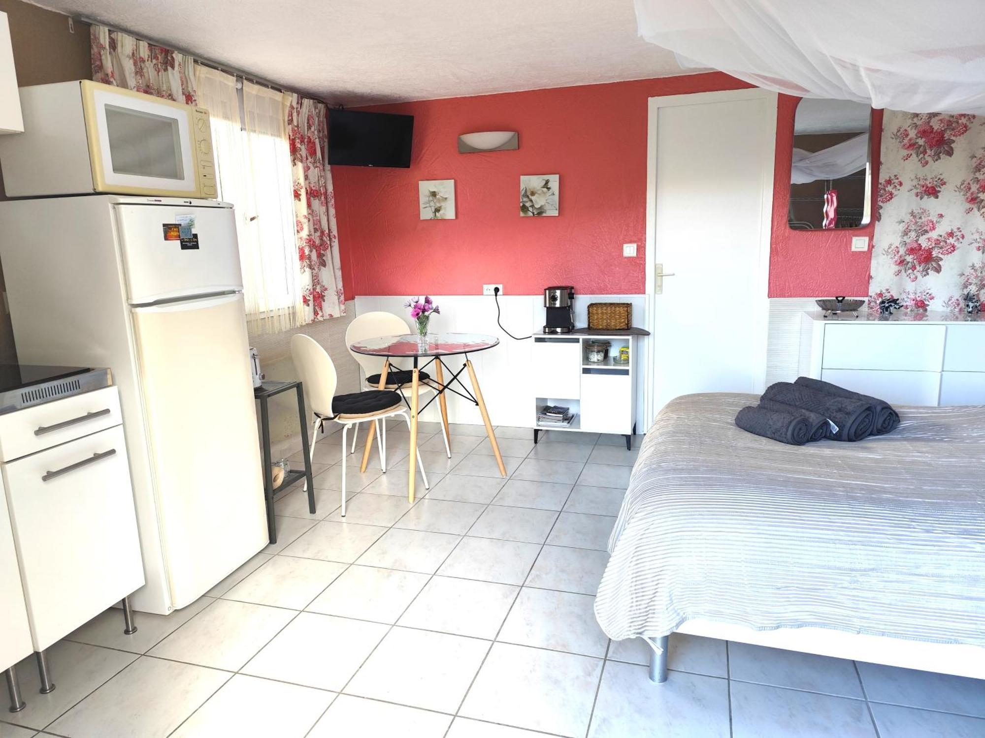 Studio Le Romantique A 20 Kms De Nice Bendejun Ngoại thất bức ảnh