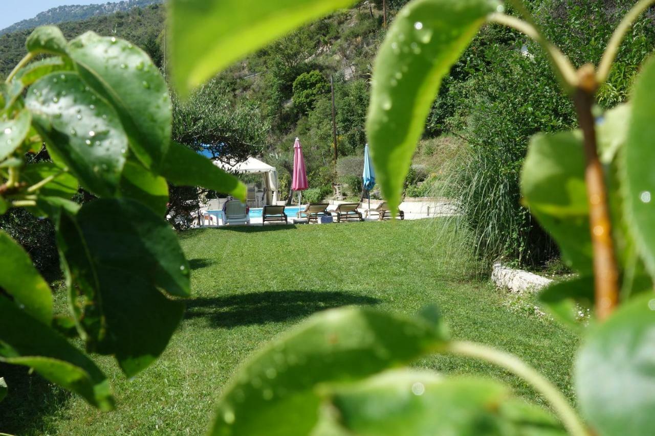 Studio Le Romantique A 20 Kms De Nice Bendejun Ngoại thất bức ảnh